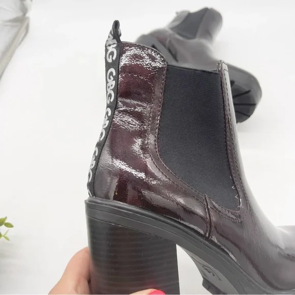 GBG Los Angeles Faux Patent Leather Burgundy Lug Sole Heel Chelsea Boot Size 11 - Picture 11 of 13